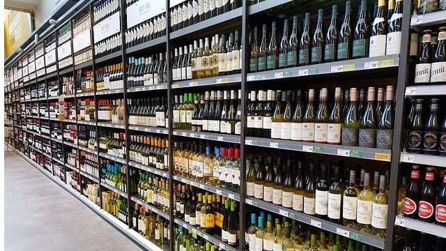 China's imports of alcoholic products decreased significantly in the first three quarters of this year