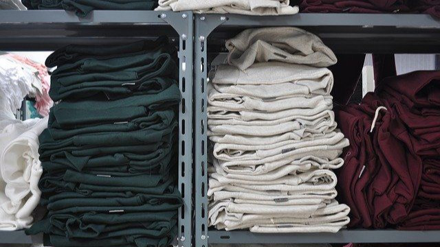 China's clothing exports maintained rapid growth in the first three quarters of this year