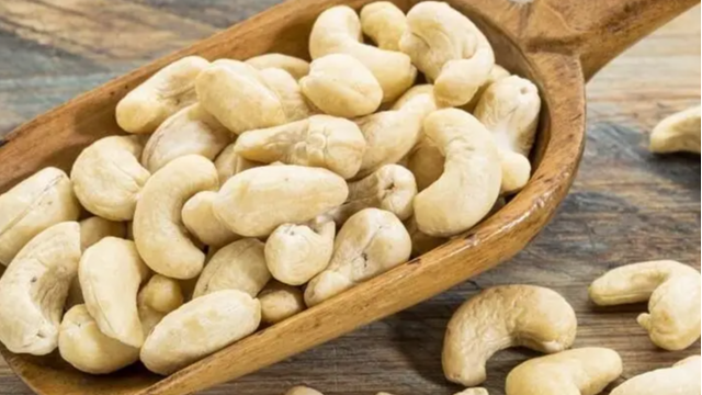 Vietnam's Cashew Nut Exports Decline Slightly in Q1 2022