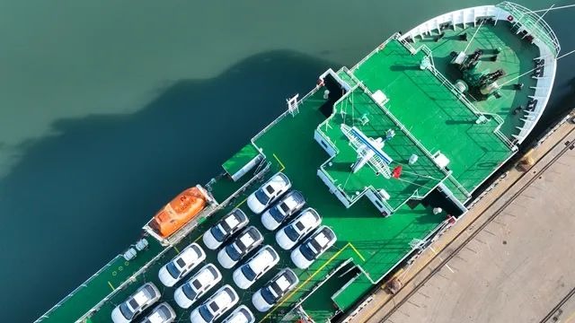 EU proposes tariffs on $100B U.S. goods, explores all options